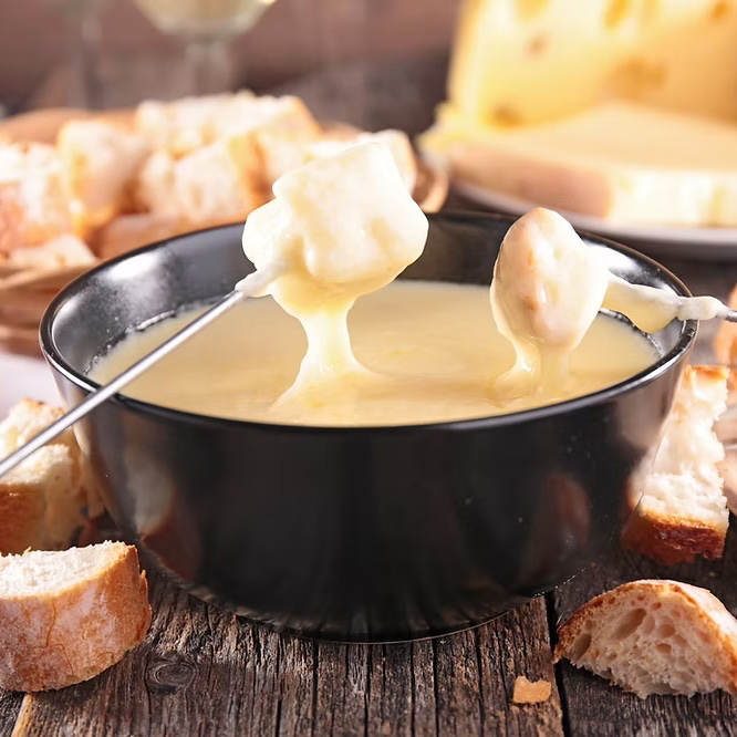 Fondue de fromage Suisse- 1 Portion de 250 Gr (1 Personne)