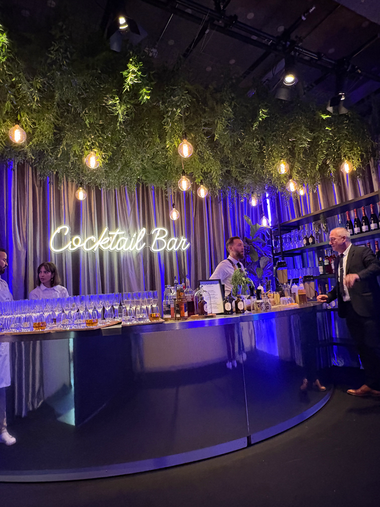 Animation "Cocktails Bar"